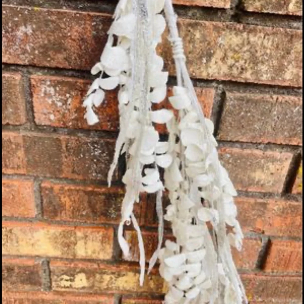 *Winter White Sparkle Eucalyptus Garland